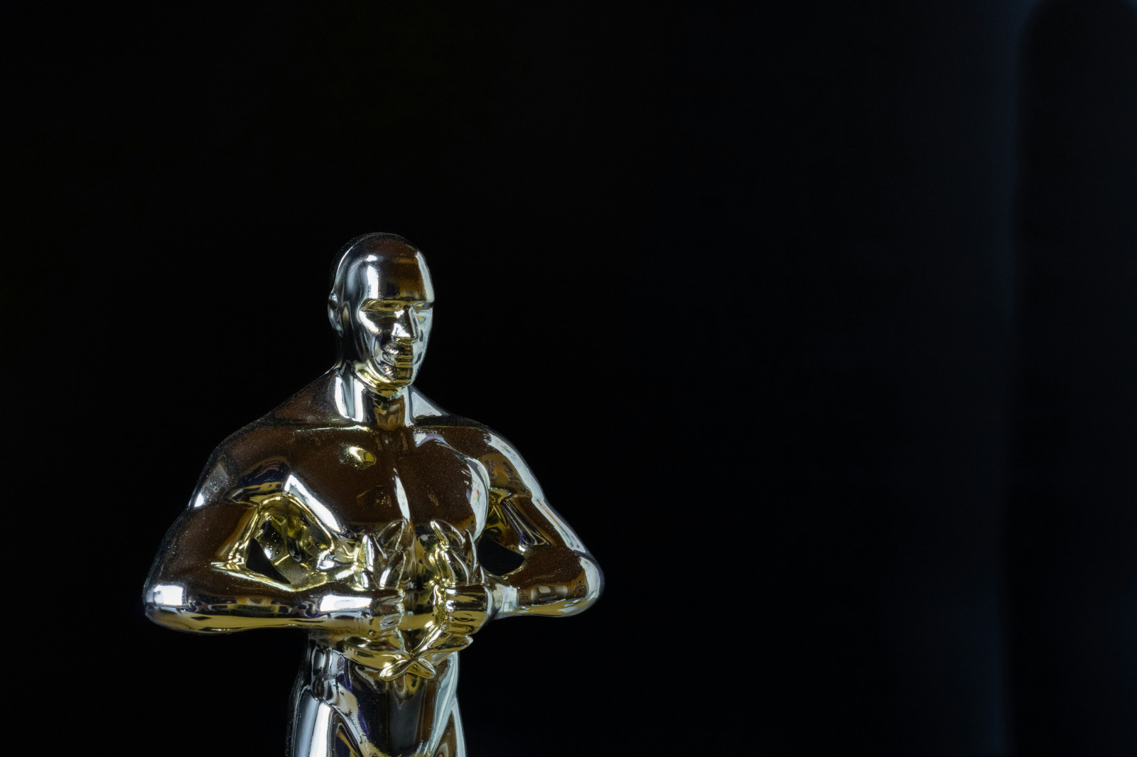 Cover image for Is Apple preparing for its first Oscar?